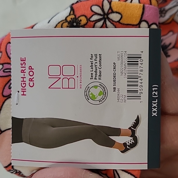💥3for$12💥 NWT No Boundaries Floral High-rise Crop Pants size XXXL (21) - Picture 3 of 8